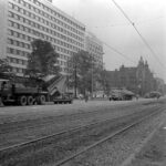 Transport elektów pomnika Powstańców Śląskich al. Wojciecha Korfantego, w Katowicach.